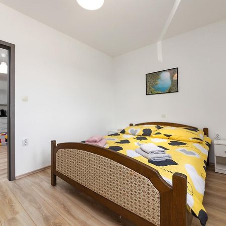 בוזט Villa Butoniga Nature מראה חיצוני תמונה