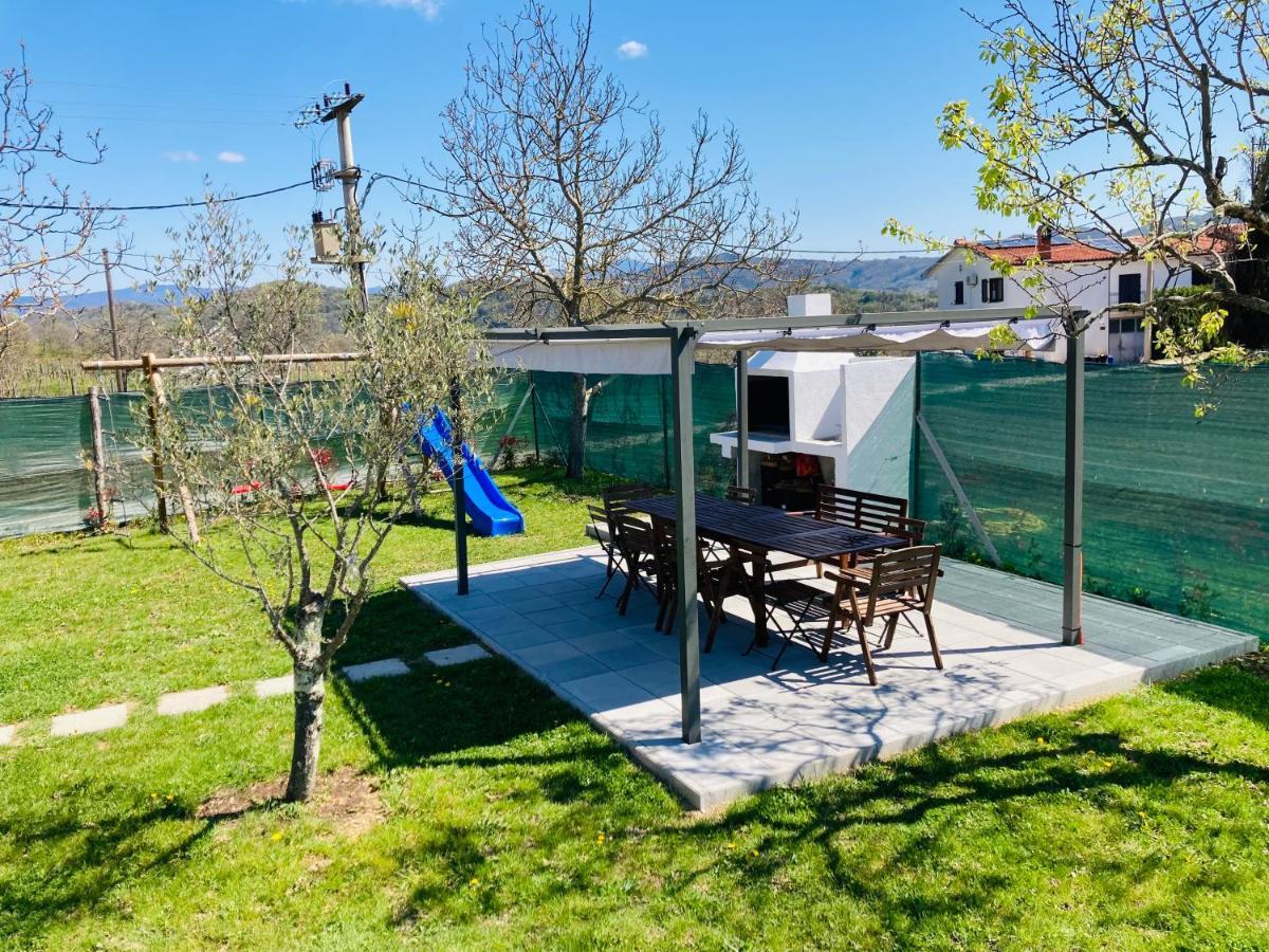 בוזט Villa Butoniga Nature מראה חיצוני תמונה